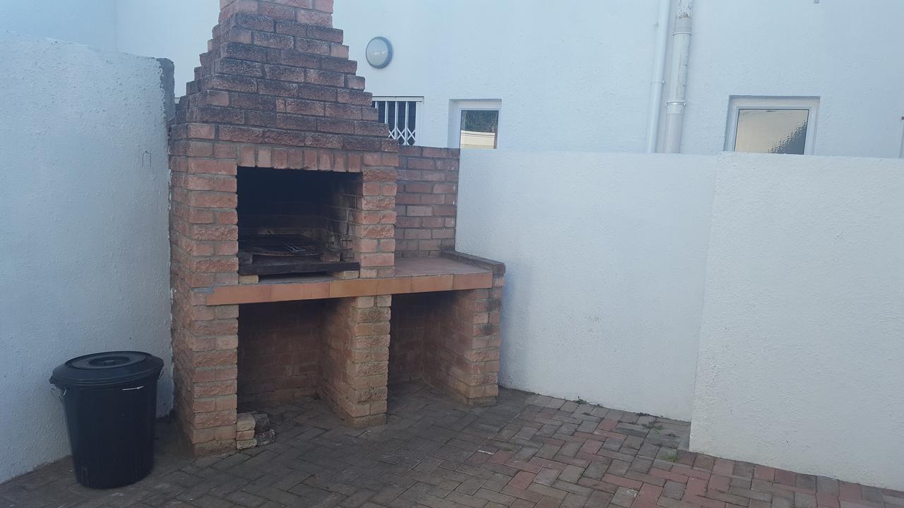 Blu Bed & Breakfast Port Elizabeth Exterior foto