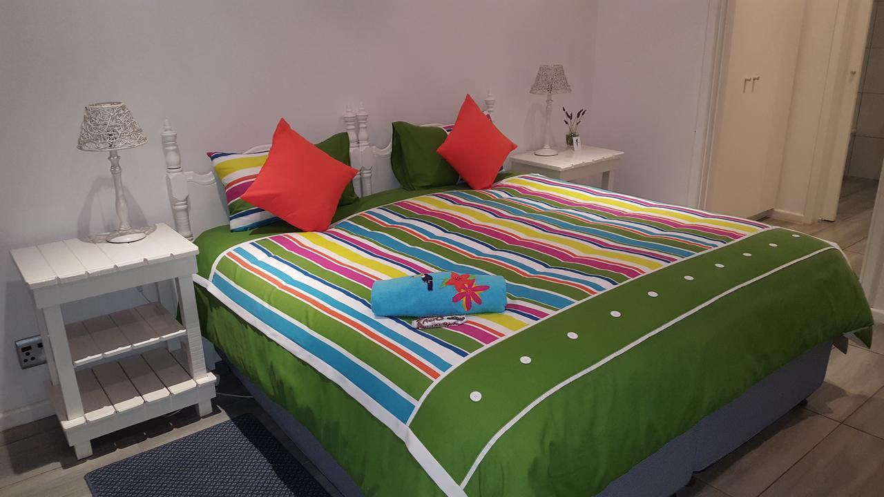 Blu Bed & Breakfast Port Elizabeth Exterior foto